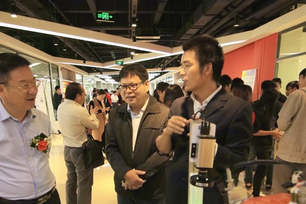 拉新工作室解析，运营模式、自动工作站及KS-1离心机的应用与挑战-后浪派