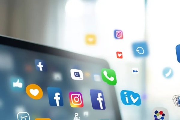 SEO优化，提高排名与在线咨询的双重策略-后浪派